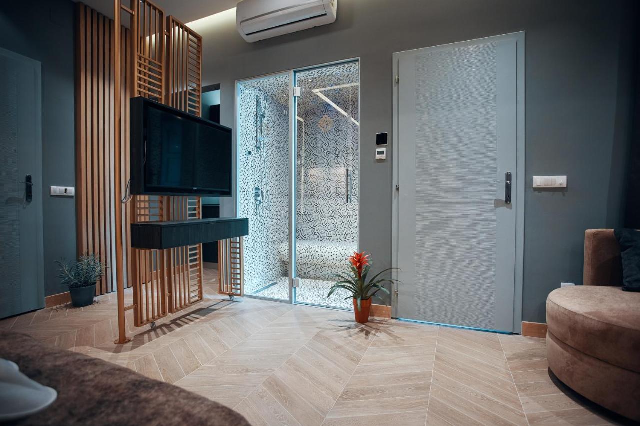 Monza Mirror Apartment Kikinda Eksteriør bilde
