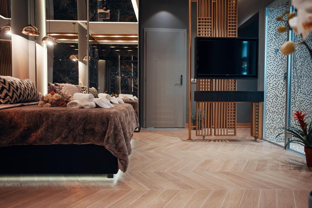 Monza Mirror Apartment Kikinda Eksteriør bilde